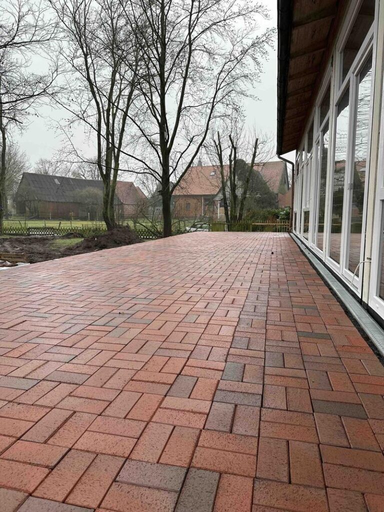 RB24_WL_Terrasse Pilgerherberge Schlüsselburg